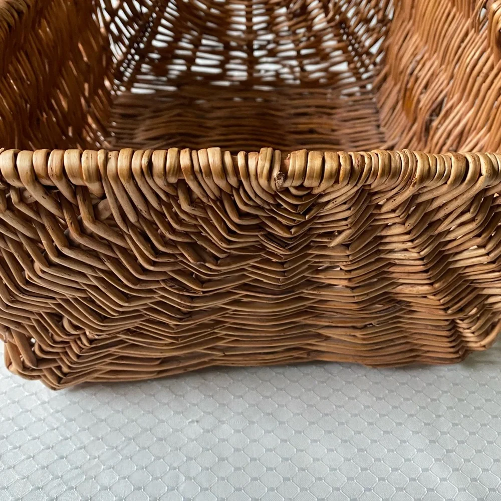 VTG Woven Honey Golden Rectangular Basket